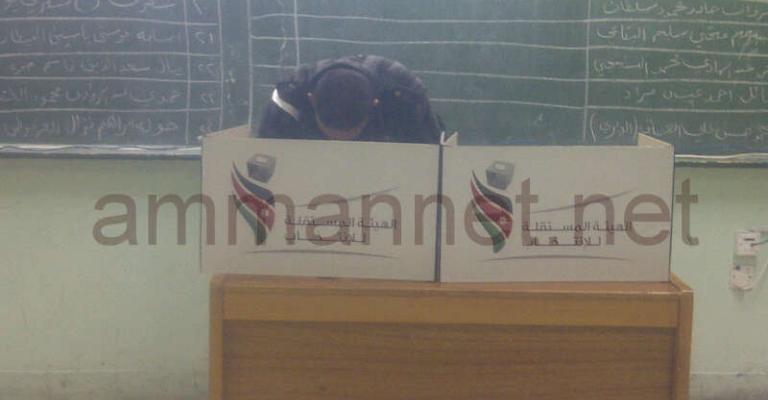 125 الف ناخب يدلون بأصواتهم حتى العاشرة صباحاً 