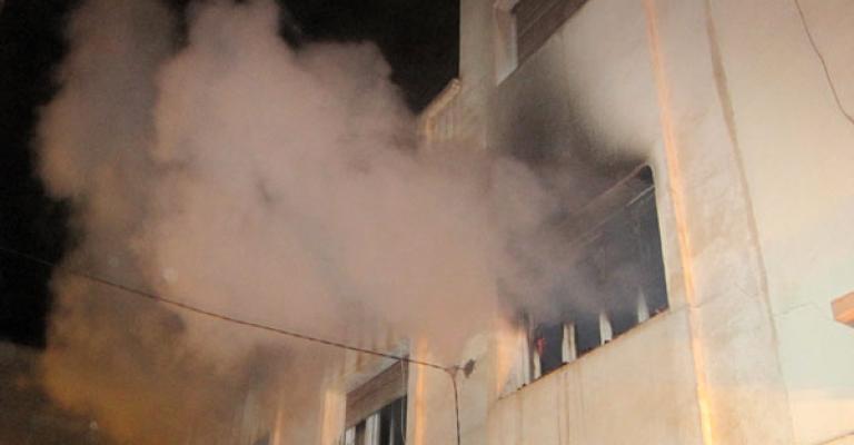 جرش: إصابة 9 من عائلة واحدة إثر حريق منزل جرش: إصابة 9 من عائلة واحدة إثر حريق منزل