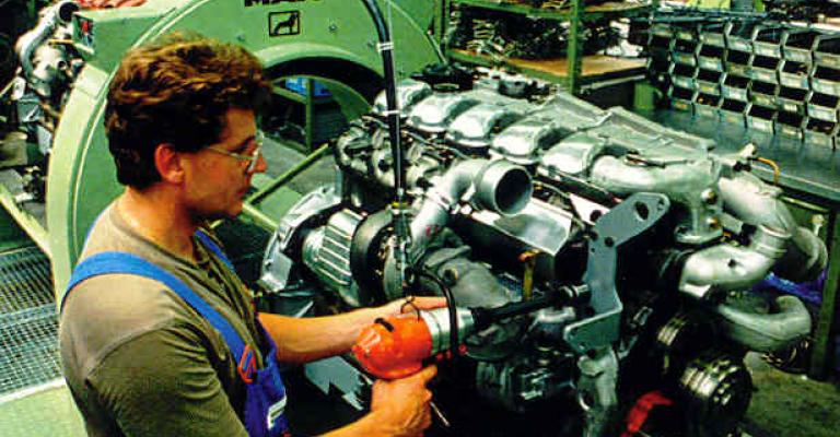 Industry specialists: National industry is in danger