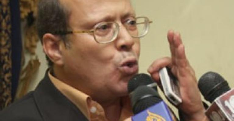 احتجاز الناشط عبد الحليم قنديل لساعات في مطار عمّان