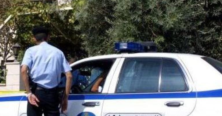 الأجهزة الامنية تداهم منزلا آسيويا