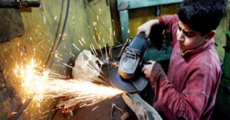 تقرير عمالي يشير لضرورة مراجعة ظاهرة عمالة الأطفال في الأردن تقرير عمالي يشير لضرورة مراجعة ظاهرة عمالة الأطفال في الأردن