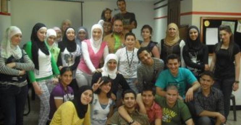 فرصة لطلاب المدارس لاكتساب مهارات العمل الإذاعي