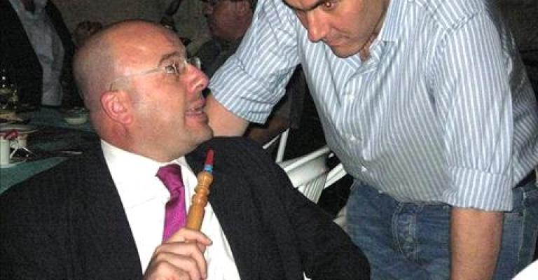 برهومة: الحكومة تتصادم مع رغبة الملك وتريد تحويل الإعلام إلى مداح هدفه التطبيل والتزمير (بالصوت) برهومة: الحكومة تتصادم مع رغبة الملك وتريد تحويل الإعلام إلى مداح هدفه التطبيل والتزمير (بالصوت)