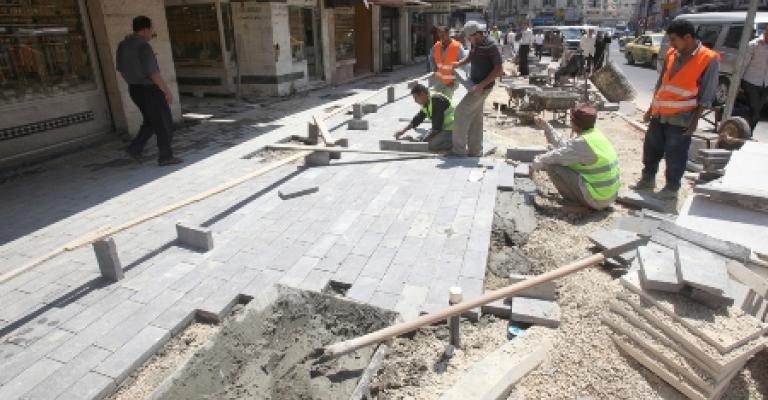 العمل في مشروع ساحة الملك فيصل الى مراحل 