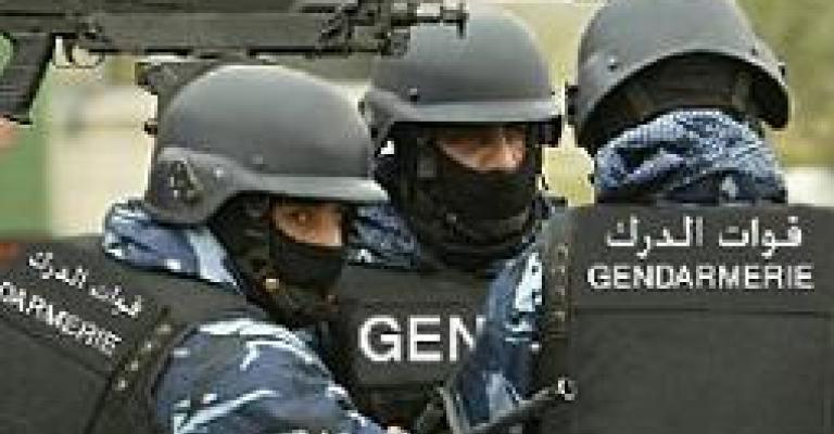 القبض على شخصين من اخطر المطلوبين أمنيا وقضائيا