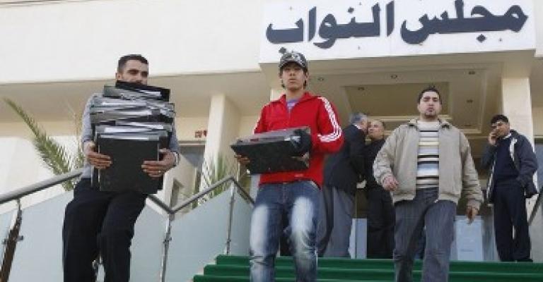 Members of Parliament Threaten Resignation for Fear of Parliament Dissolution Members of Parliament Threaten Resignation for Fear of Parliament Dissolution