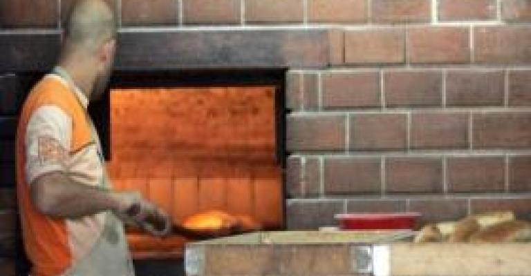 صوت..موقف أصحاب المهنة الشاقة من فتوى تحريم الإفطار صوت..موقف أصحاب المهنة الشاقة من فتوى تحريم الإفطار