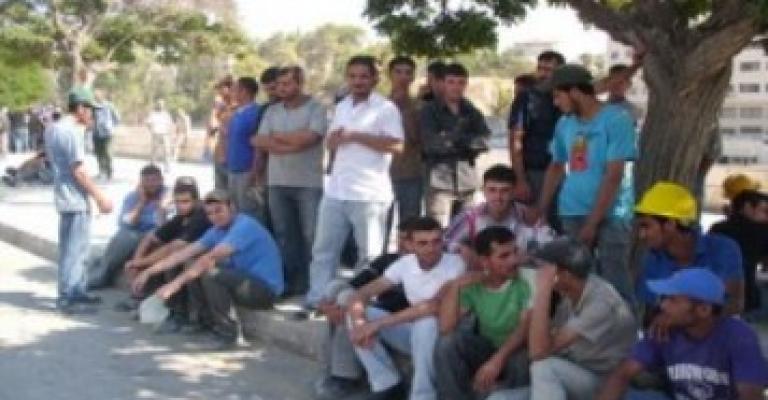 اعتصام عمال بمشروع العبدلي أمام "النواب"