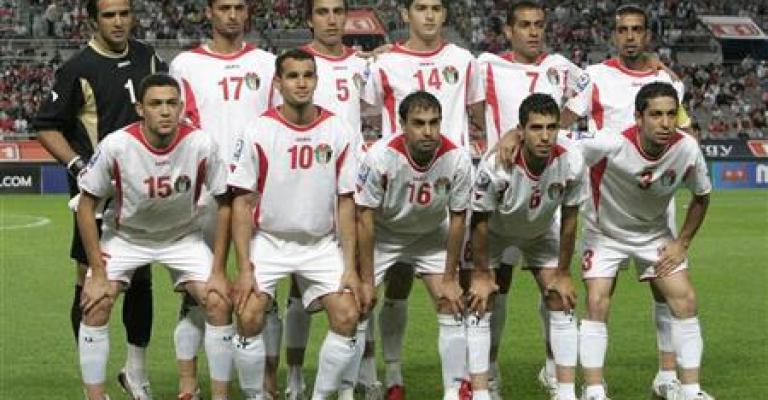 نشامى القدم والسلة يكتفون بفضية الدورة العربية