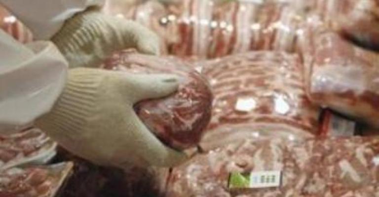 نقابة التجار تحذر من نقص اللحوم بسبب "الإجراءات التعسفية"