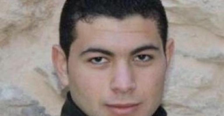 أبو عيسى يضرب عن الطعام