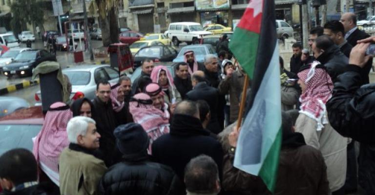 السلط تدعم المعلم والمستأجر