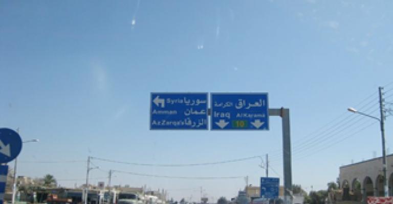 تدفق لاجئين من درعا.. وتحذير من تسلل مصريين من الأردن عبر الحدود السورية