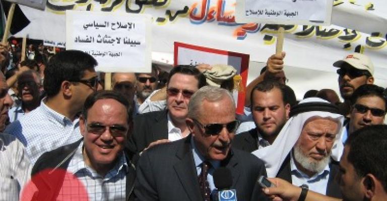 تنسيقية المعارضة تدعو للمشاركة بمسيرة الحسيني.. وتحذر من رفع الأسعار