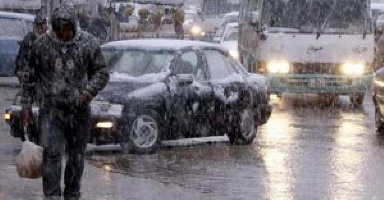 طقس ماطر وثلوج فوق المرتفعات