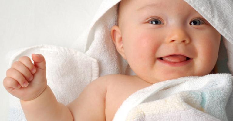 8 حالات ولادة في سيارات الإسعاف