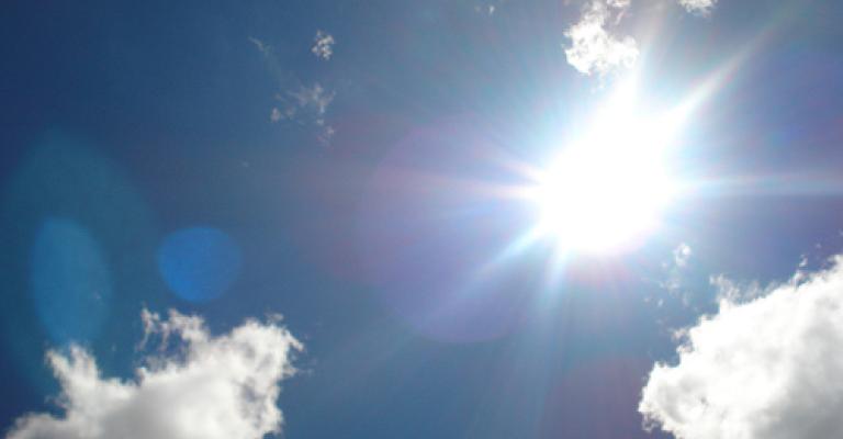 أجواء لطيفة ودافئة الجمعة والسبت