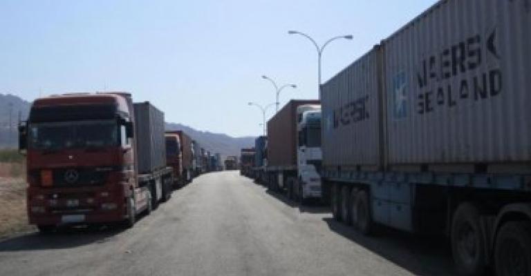 "المواد الغذائية": إضراب الشاحنات يضع الأمن الغذائي على المحك