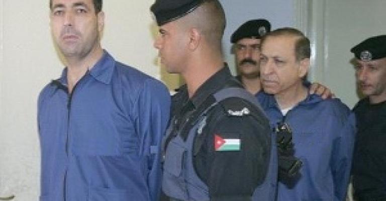 العشيرة تطالب أمام الرئاسة بالإفراج عن أبو حمدان و العقباني