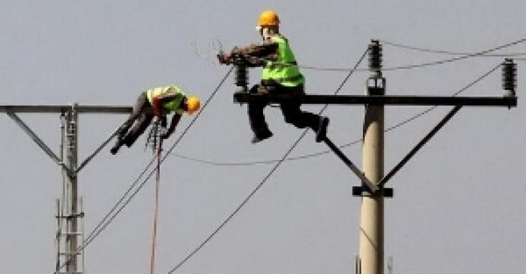 المستقلة للعاملين في الكهرباء تلوح بالإضراب المفتوح