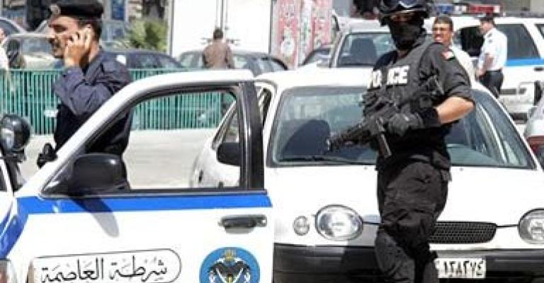 عصابة تحتال على المواطنين بـ300 ألف دينار