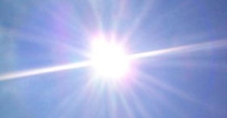 أجواء حارة والعظمى 28 درجة في عمان