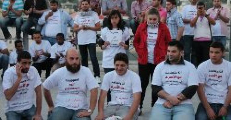 أسماء: ناشطون يواصلون الإضراب تضامنا مع الأسرى