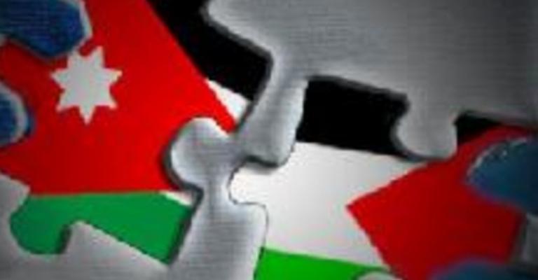 في مواجهة جبهتين انتهازيتين - اسماء