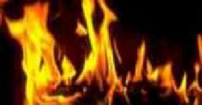 إخماد حريق في مسرح عمون