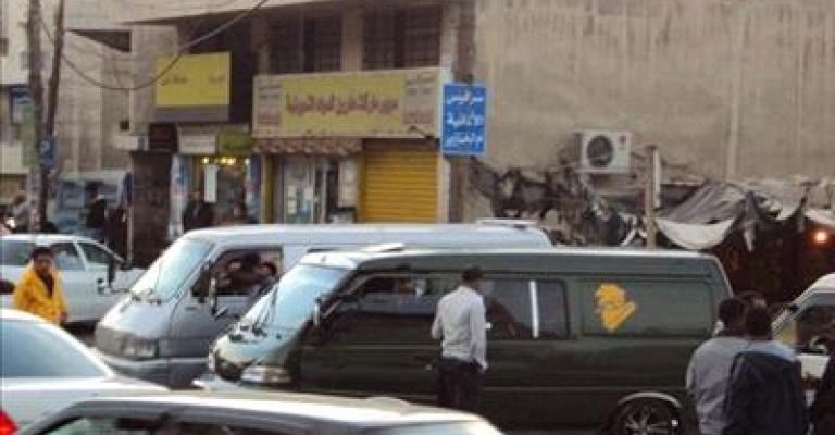 سائقو باصات "الكيا" يطالبون بترخيص عملهم 