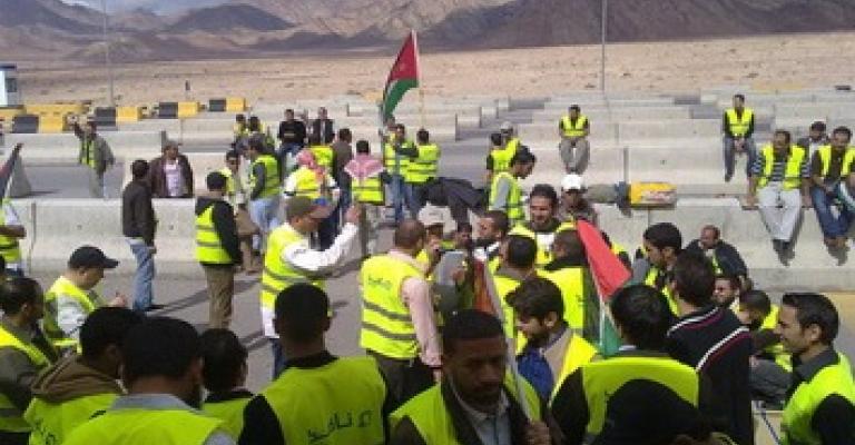 المرصد العمالي يضع ملف "نافذ" على طاولة وزير العمل 