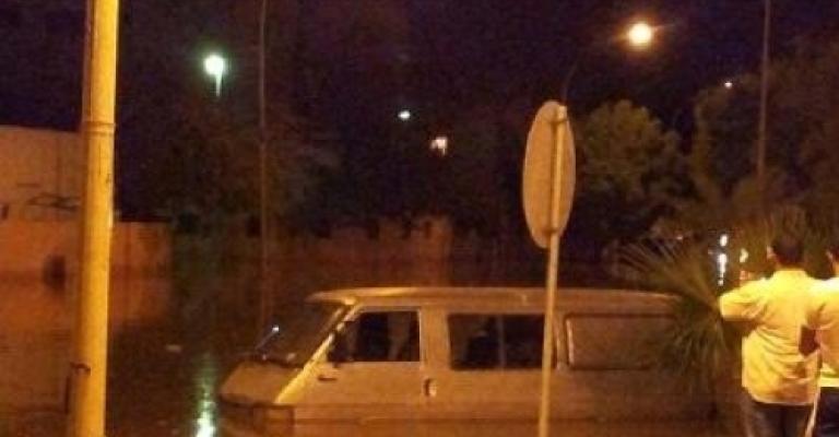 الطرق المغلقة في العاصمة والمحافظات بسبب الأمطار