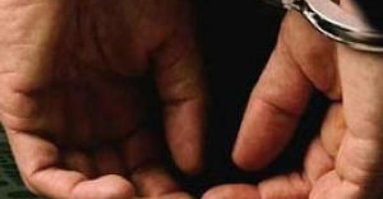 القبض على مجموعة لصوص ينتحلون صفة رجال الأمن