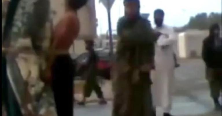 جلد شبان في الشارع تثير سخط الليبيين