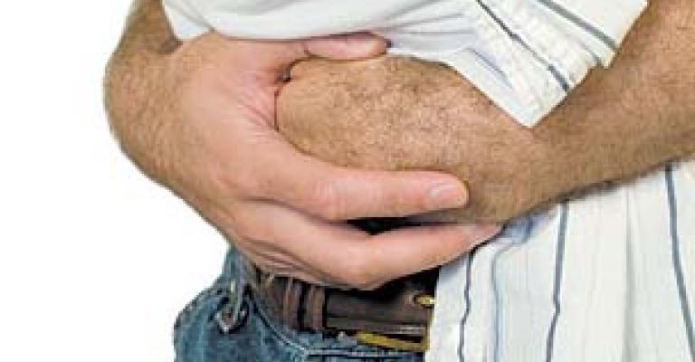 الجويدة: تسمم 7 بأطعمة فاسدة 