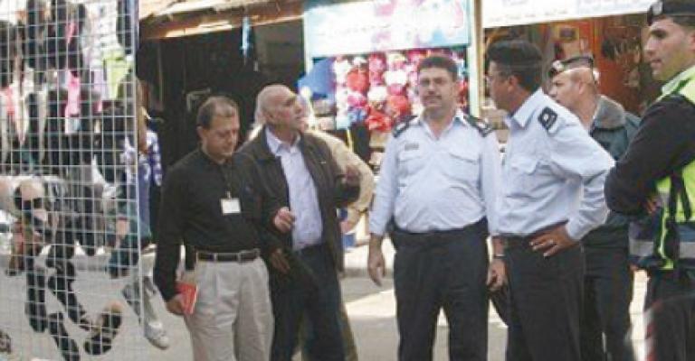 الأمانة: إزالة البسطات مستمرة وتهديدات للكوادر