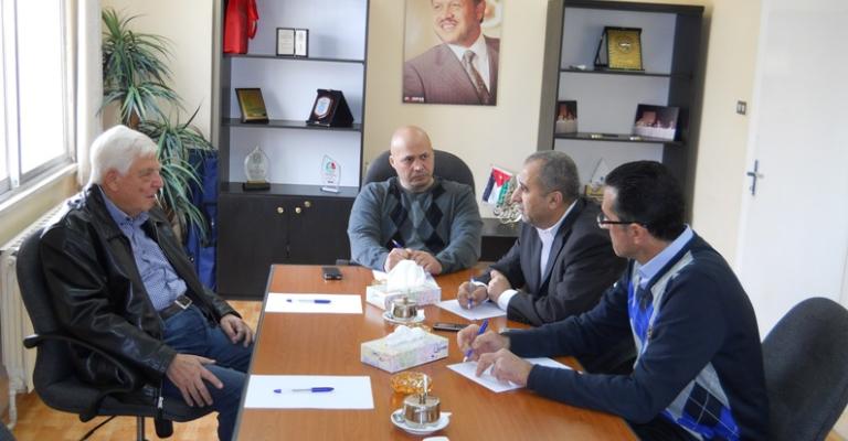 المواد الغذائية: توفر مخزون استراتيجي ولا رفع للأسعار