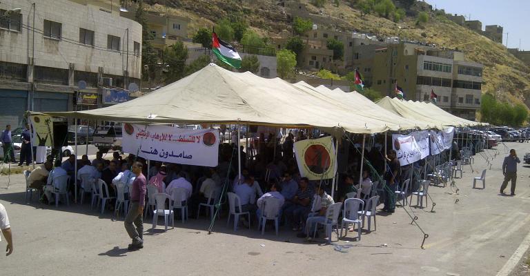 مستقلة العاملين في الكهرباء تبدأ إضرابها.. والشركة تستبعد الحوار- صور