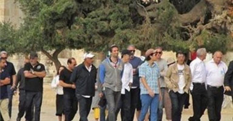 السفير الأردني في اسرائيل يجري اتصالات لوقف الاعتداءات على الأقصى