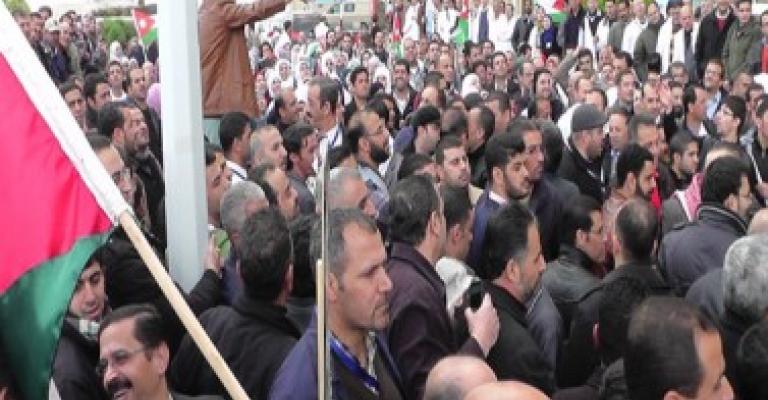 موظفو مستشفى الملك المؤسس يعودون لإضرابهم عن العمل