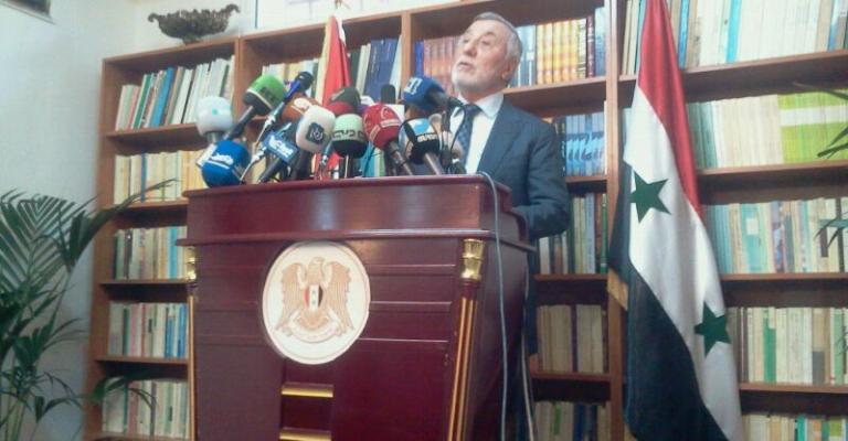 النائب المناصير والسفير السوري: حرب بيانات 