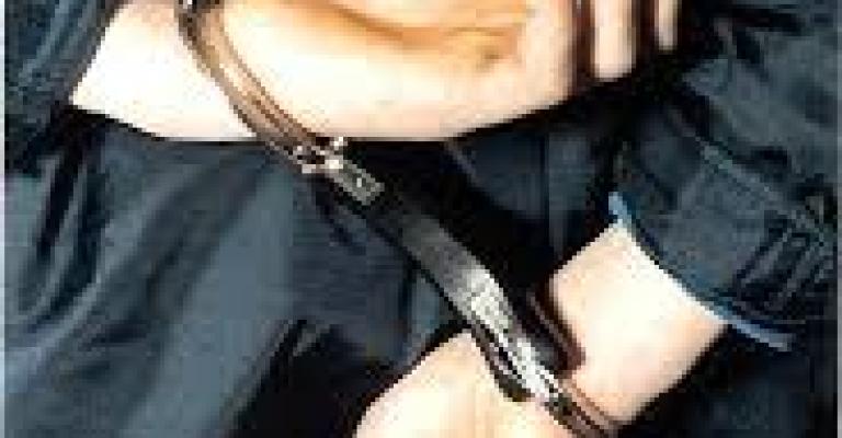 القاء القبض على مزوري بطاقات ائتمانية