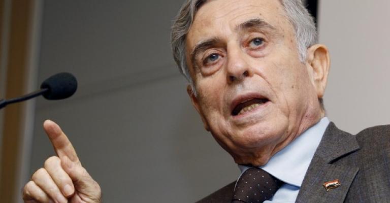 خدام يستبعد انتقال تداعيات الضربة على سورية لدول الجوار