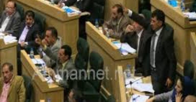 راصد: منع المواطنين من حضور جلسات مناقشة الثقة مخالف للدستور