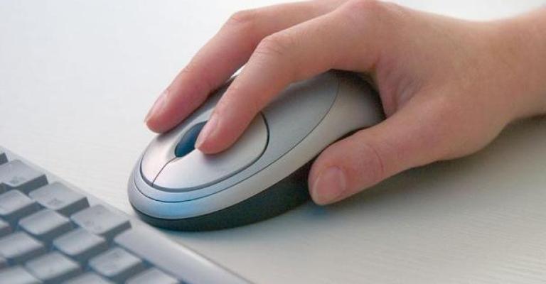 "تكنولوجيا المعلومات" يطلق برنامج محو أمية حاسوبية 