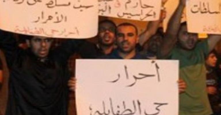 معين ومنذر ينتظران العيد بين ذويهما