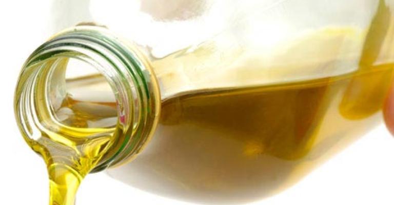 "الزراعة" تدعو للتأكد من بطاقة البيان على عبوات الزيت