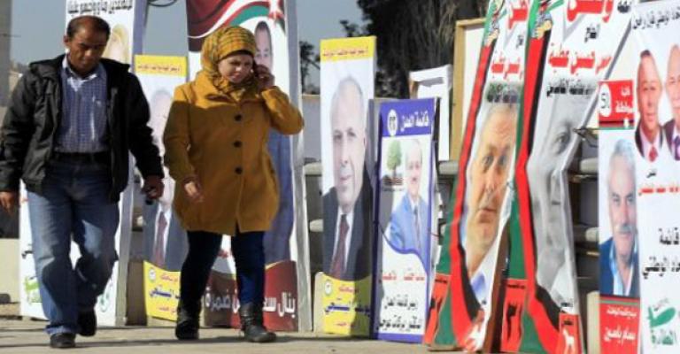 نزاهة: دعاية انتخابية وارتباك بتوزيع البطاقات في أولى عمان