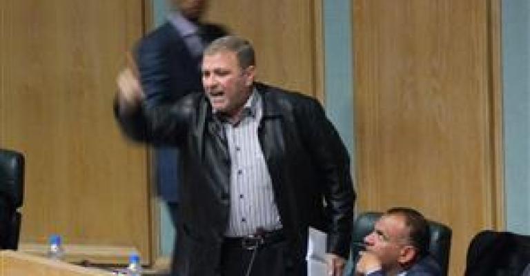 عطية يسأل عن مطاعيم "شلل الأطفال"